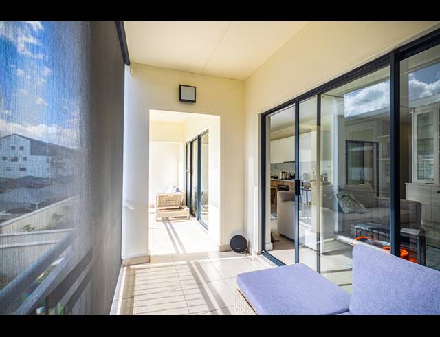3 BEDROOM APARTMENT FOR SALE IN SANDOWN
